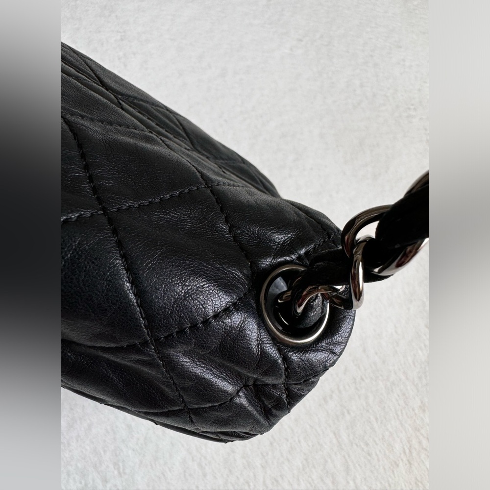 ᴿᵃʳᵉ ✨CHANEL 
Lambskin Quilted Small Sharpei Flap Black - Picture 12 of 16